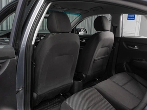 Седан Kia Rio 2017 года, 1319000 рублей, Тюмень