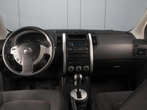 Внедорожник Nissan X-Trail 2014 года, 1490000 рублей, Омск