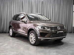 Внедорожник Volkswagen Touareg 2015 года, 2649000 рублей, Тюмень