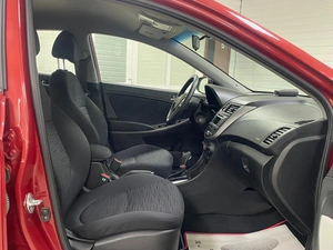 Седан Hyundai Solaris 2014 года, 1009000 рублей, Ачинск