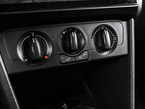 Седан Volkswagen Polo 2012 года, 799000 рублей, Кирилловка