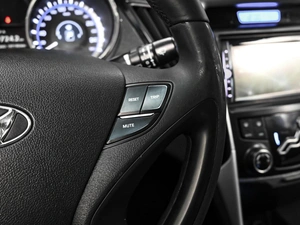 Седан Hyundai Sonata 2011 года, 1078000 рублей, Ставрополь