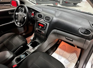 Хетчбэк Ford Focus 2008 года, 590000 рублей, Красноярск