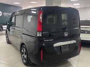 Минивэн Honda Stepwgn 2015 года, 1599000 рублей, Ачинск
