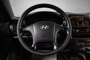 Седан Hyundai Sonata 2011 года, 889000 рублей, Сургут