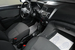Седан Hyundai Solaris 2012 года, 819000 рублей, Тюмень