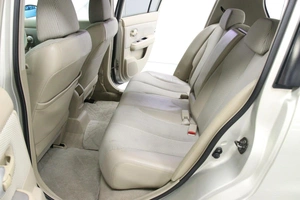 Седан Nissan Tiida 2006 года, 598000 рублей, Солонцы