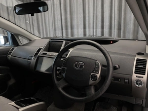 Лифтбек Toyota Prius 2009 года, 949000 рублей, Красноярск