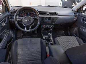Седан Kia Rio 2017 года, 1179000 рублей, Саратов