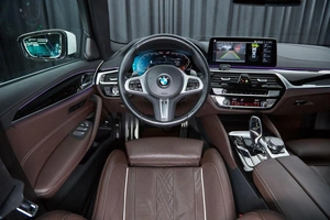 Седан BMW 5 серия 2022 года, 5600000 рублей, Красноярск