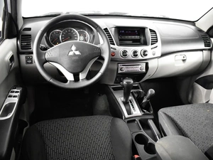 Пикап Mitsubishi L200 2012 года, 1515900 рублей, Казань