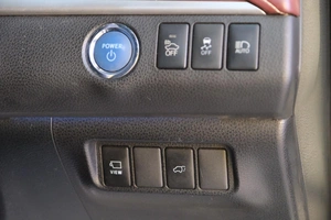 Внедорожник Toyota Harrier 2017 года, 2789000 рублей, Омск