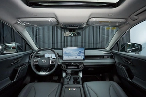 Внедорожник Toyota RAV4 2026 года, 4100000 рублей, Красноярск