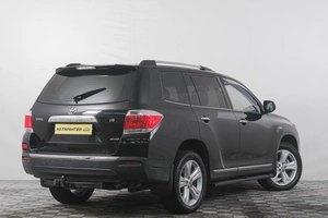 Внедорожник Toyota Highlander 2013 года, 2399000 рублей, Кемерово