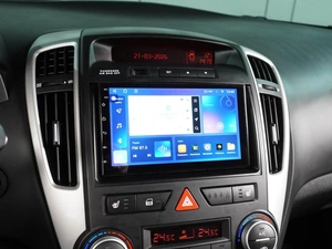 Хетчбэк Kia Ceed 2011 года, 779000 рублей, Воронеж