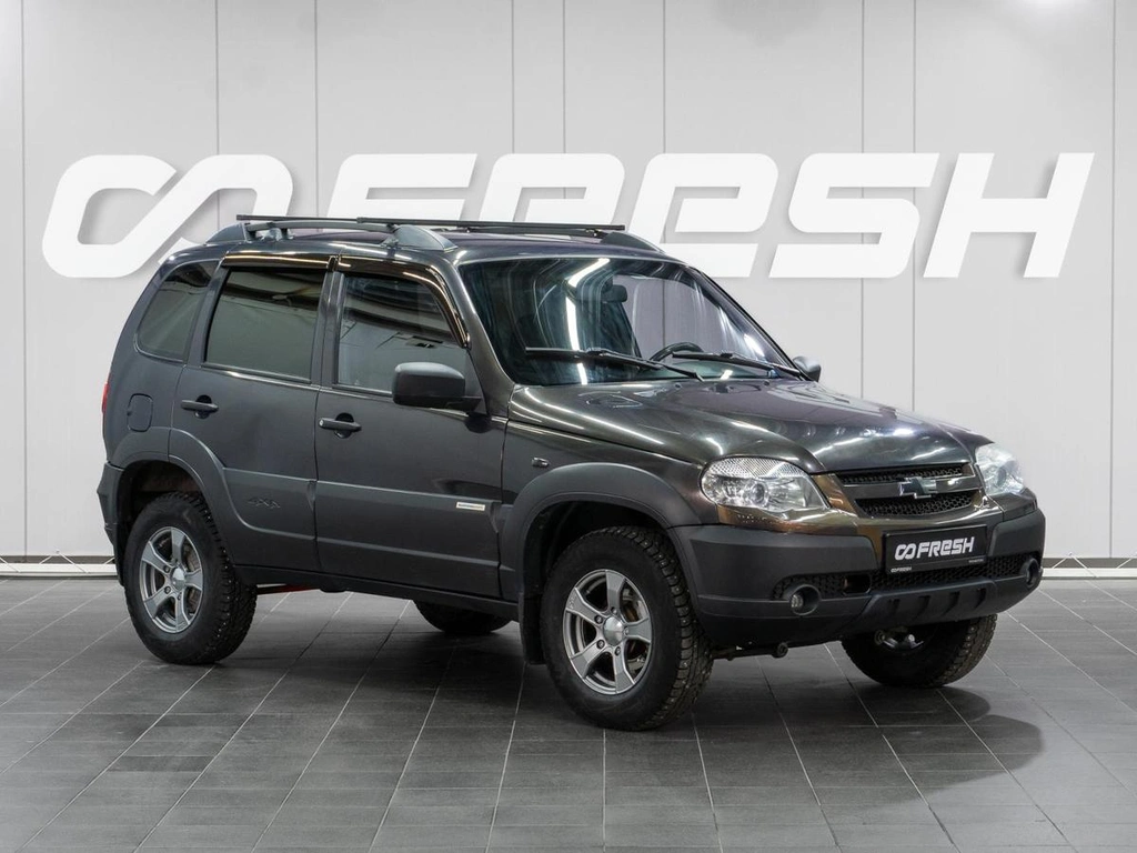 Внедорожник Chevrolet Niva 2012 года, 429000 рублей, Сургут