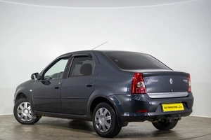 Седан Renault Logan 2010 года, 549000 рублей, Оренбург