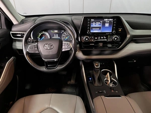 Внедорожник Toyota Highlander 2021 года, 4999000 рублей, Нижневартовск