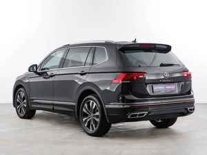 Внедорожник Volkswagen Tiguan L 2024 года, 4249999 рублей, Москва