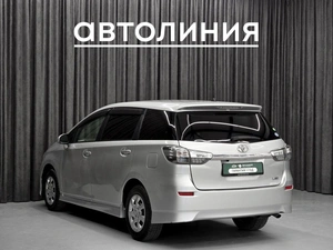 Минивэн Toyota Wish 2012 года, 1280000 рублей, Красноярск