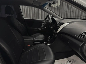 Седан Hyundai Solaris 2015 года, 945000 рублей, Красноярск