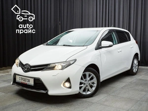Универсал Toyota Auris 2014 года, 1077000 рублей, Красноярск