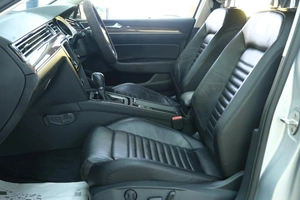 Седан Volkswagen Passat 2015 года, 1639000 рублей, Омск