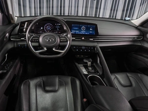 Седан Hyundai Elantra 2020 года, 1899000 рублей, Тюмень