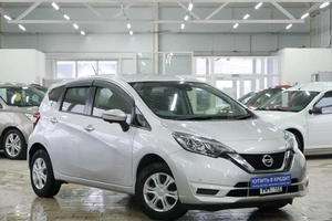 Хетчбэк Nissan Note 2018 года, 1299000 рублей, Омск