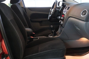 Седан Ford Focus 2007 года, 649000 рублей, Омск