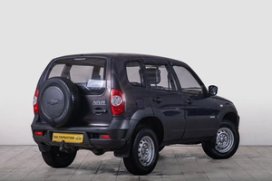 Внедорожник Chevrolet Niva 2014 года, 719000 рублей, Томск