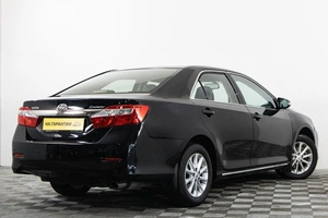 Седан Toyota Camry 2013 года, 1589000 рублей, Сургут