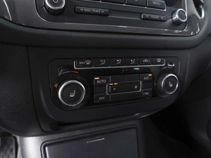 Внедорожник Volkswagen Tiguan 2014 года, 1715000 рублей, Ростов-на-Дону