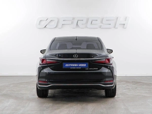 Седан Lexus ES 2021 года, 4618888 рублей, Москва