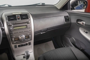 Седан Toyota Corolla 2008 года, 1129000 рублей, Томск