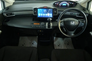 Минивэн Honda Freed 2011 года, 1239000 рублей, Омск