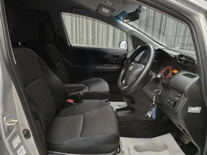 Минивэн Toyota Wish 2012 года, 1280000 рублей, Красноярск