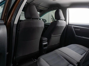 Седан Toyota Corolla 2018 года, 1749040 рублей, Тюмень