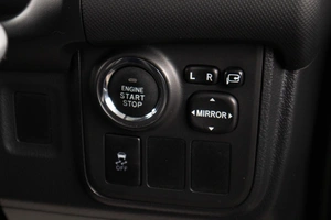 Минивэн Toyota Wish 2015 года, 1799000 рублей, Оренбург