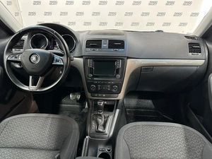 Внедорожник Skoda Yeti 2015 года, 1195000 рублей, Красноярск