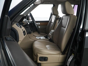 Внедорожник Land Rover Discovery 2013 года, 2153999 рублей, Москва