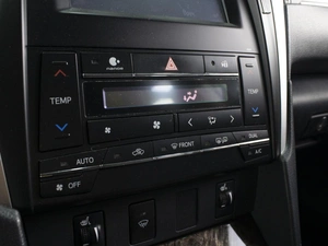 Седан Toyota Camry 2016 года, 2180000 рублей, Омск