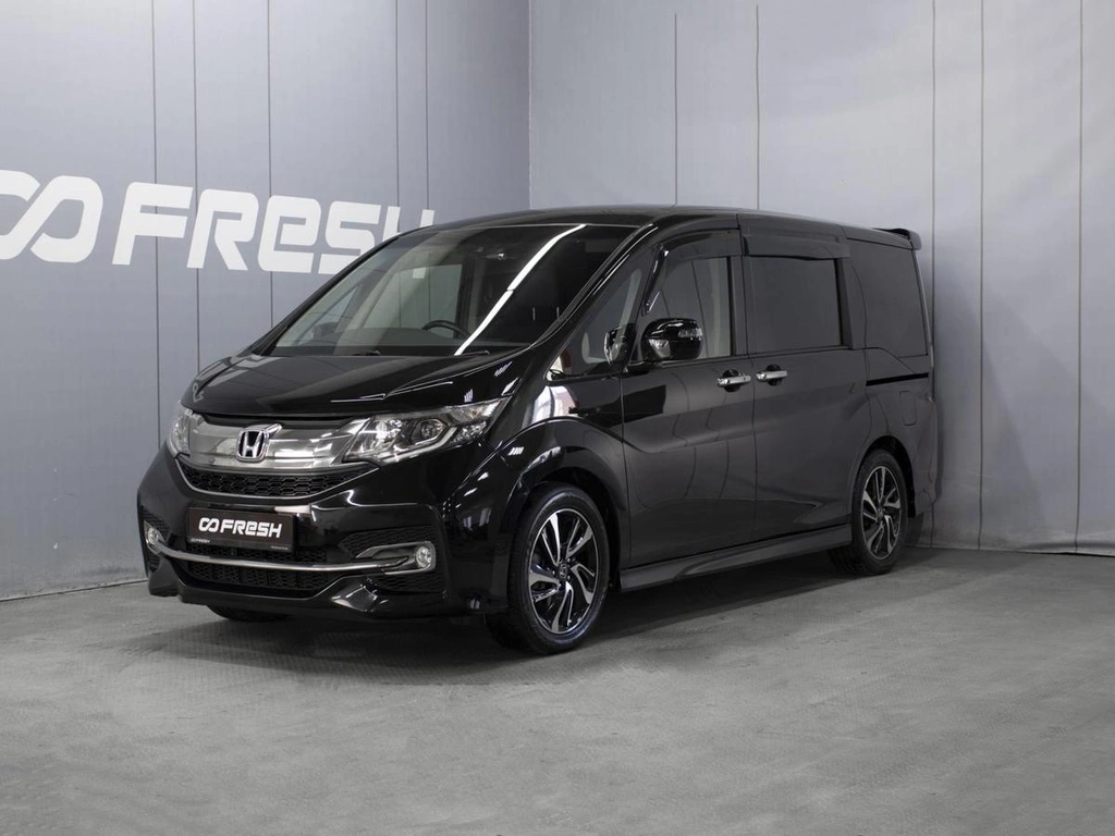 Минивэн Honda Stepwgn Spada 2015 года, 1830000 рублей, Омск