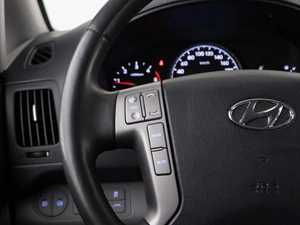 Минивэн Hyundai H-1 2019 года, 3388888 рублей, Москва