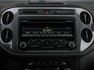 Внедорожник Volkswagen Tiguan 2012 года, 1000000 рублей, Кирилловка