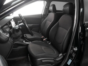 Хетчбэк Kia Rio 2015 года, 1079000 рублей, Тюмень