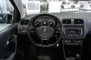 Седан Volkswagen Polo 2015 года, 989000 рублей, Петрозаводск
