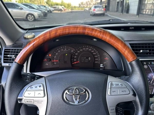 Седан Toyota Camry 2008 года, 1290000 рублей, Уфа