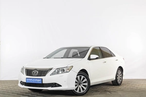 Седан Toyota Camry 2013 года, 1569000 рублей, Тюмень