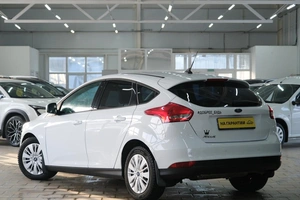 Хетчбэк Ford Focus 2017 года, 1159000 рублей, Омск